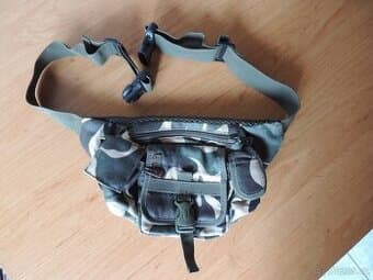 Maskáčová látková ledvinka