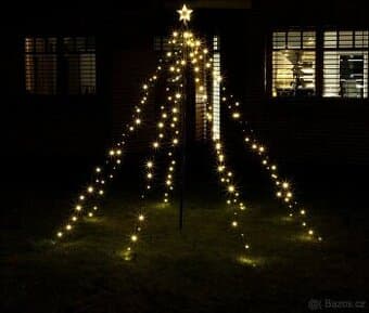 Světelný strom s 200 LED diodami - pro venkovní použití - Sv