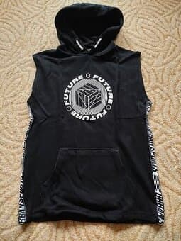 nová jomikinová vesta velikost 10 let