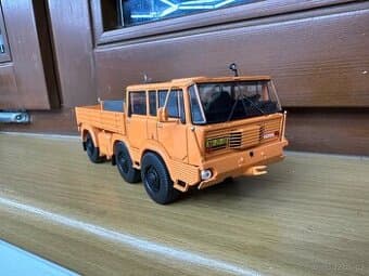 MODEL Tatra 813 Tahač 1968 1:43