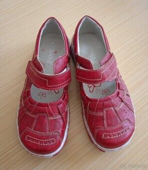 Červené boty, velikost 37