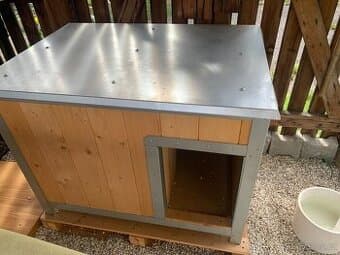 Psí bouda zateplená