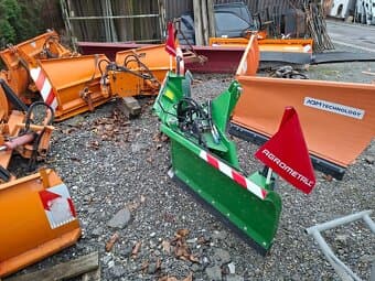 Radlice na sníh čelní