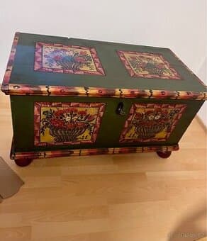 Starožitná truhla 1818