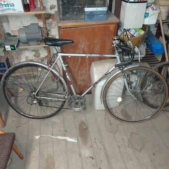 Závodní kolo universal