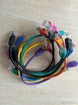 Sada barevných síťových kabelů 11ks (LAN / Ethernet / RJ45)