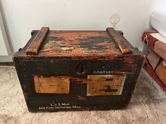 Bedna na munici z 2. Světové války