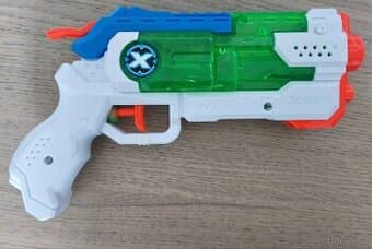 Pistole na vodu X Shot