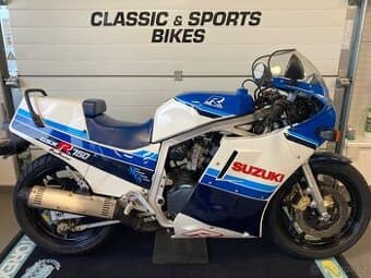 SUZUKI GSX-R 750