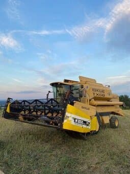 Kombajn new holland tx66