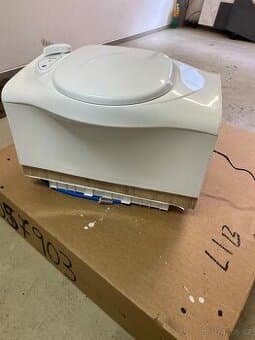 Kazetové chemické WC THETFORD C403L