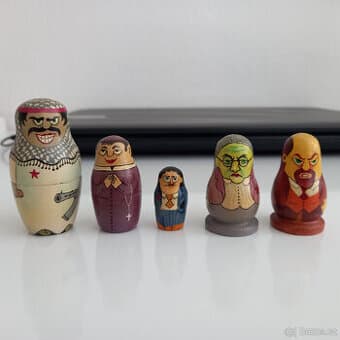 Originální figurky, práce výtvarníka