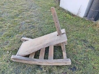 Lis na tvaroh starožitný