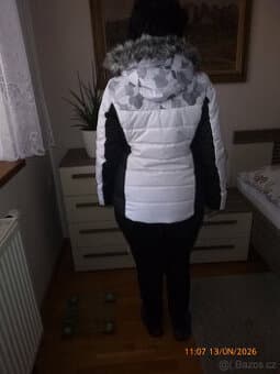Prodám dámskou lyžařskou bundu