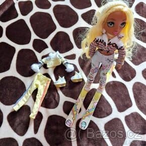 Rainbow high yellow winter