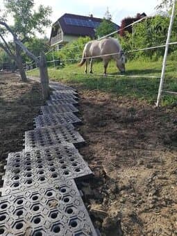 Desky do bláta 50x 50x 4cm skladem