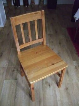 DŘEVĚNÁ ŽIDLE 1 KS