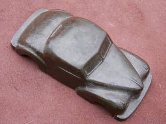 Autíčko bakelit Směr Praha škoda Tudor rezervováno