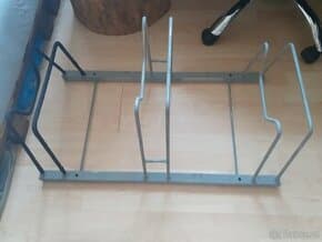 STOJAN NA 3 CYKLISTICKÁ KOLA - VÝROBA NA MÍRU.PŮ.CENA 8400,-