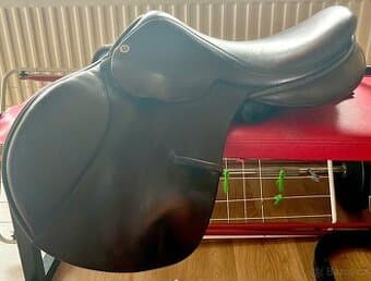 Skokové sedlo 16,5’’