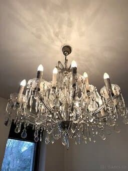 Velký křišťálový lustr – 91 cm, bohatě zdobený