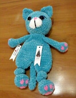 USÍNÁČEK KOČKA TYRKYSOVÁ