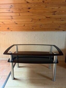 Skleněný konferenční stolek