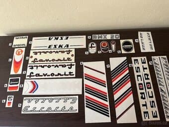 Favorit ESKA samolepky ULOŽENKA povodne