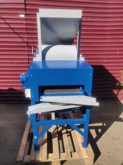 Sítový čistič obilia UKS 0.6