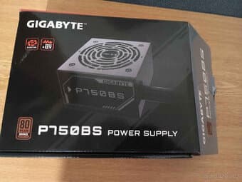 Zdroj Gigabite 750W 80+ nový