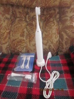 zubní elektrický kartáček