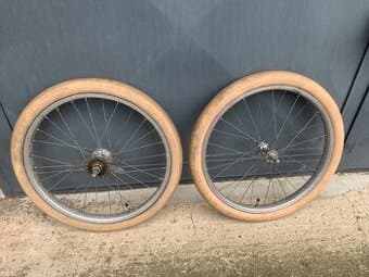 Hezká obutá kola na ESKA skládačka a Sobi 20