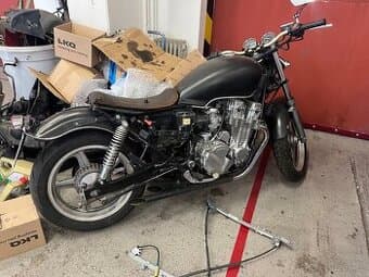 Honda cb 750