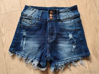 Džínové kraťasy vel.XS/S roztrhané N.O.V.É.