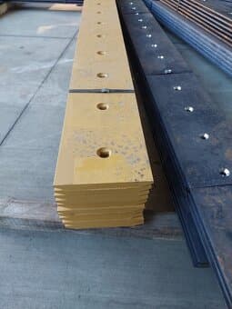 Oboustranný šroubovací břit Manitou ruzne rozmery