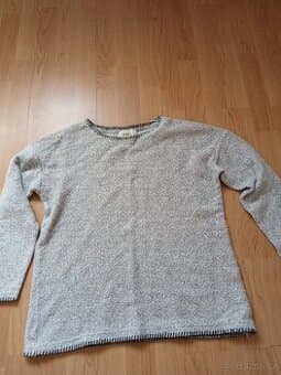 Světlé šedá mikina