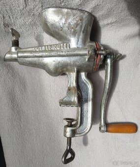 Ruční lis na ovoce TUTTI FRUTTI