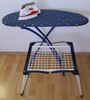 Dětské žehlící prkno, žehlička a sušák - Frýdlant