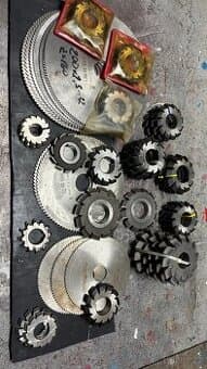 Pilové kotouče+modulové frézy.