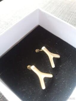 Stříbrné pozlacené naušnice na puzetky od návrhářky Koldové