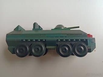 Stavebnice - obrněný transportér