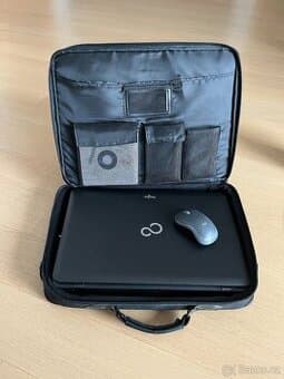 Fujitsu LifeBook A512 2.4 GHz / W10 / SSD 250 GB / RAM 8 GB