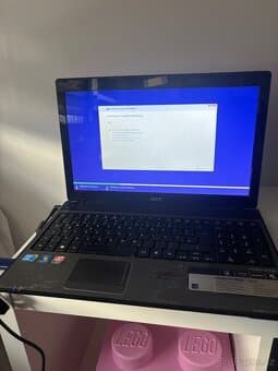 Mix levnych notebooku