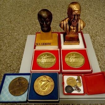 Sběratelské medaile Baník Ostrava + busty