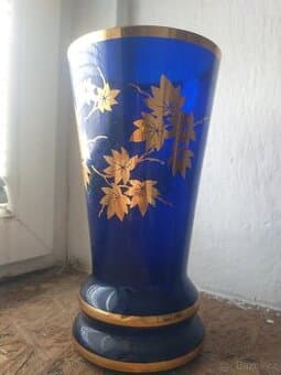 Vintage modrá porcelánová váza zlato listy