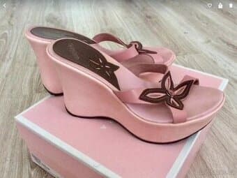 Dámské boty na klínku, vel. 38.