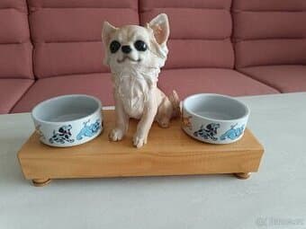 Stojan na misky - dřevo