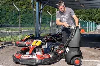 Mobilní nádrž na benzín 110 litrů – ruční rotační čerpadlo