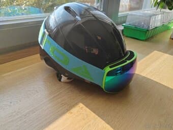 Dětská lyžařská helma přilba GIRO, ZDARMA brýle Laceto