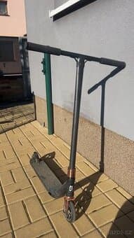 Freestyle koloběžka oxelo